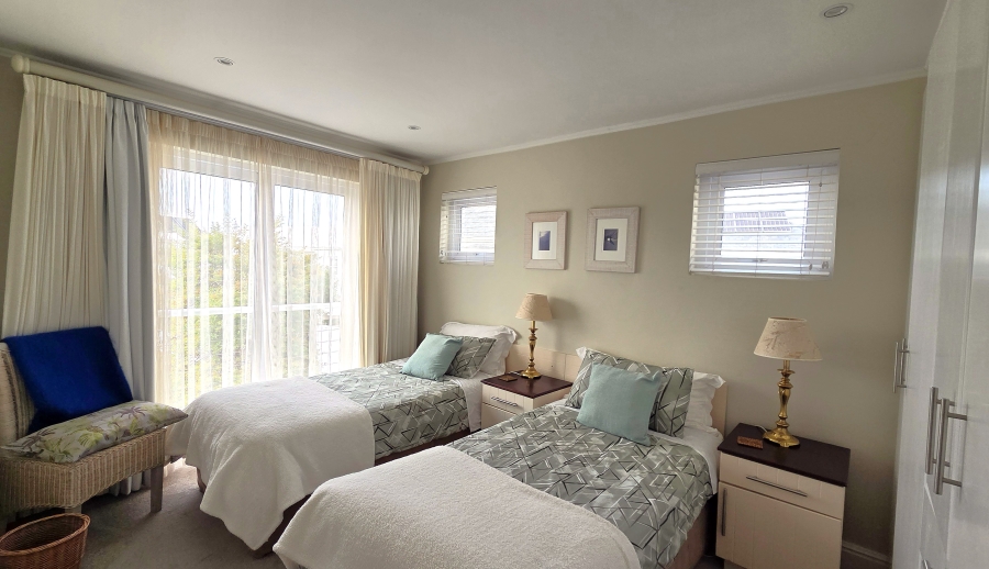 To Let 1 Bedroom Property for Rent in Thesen Islands Western Cape